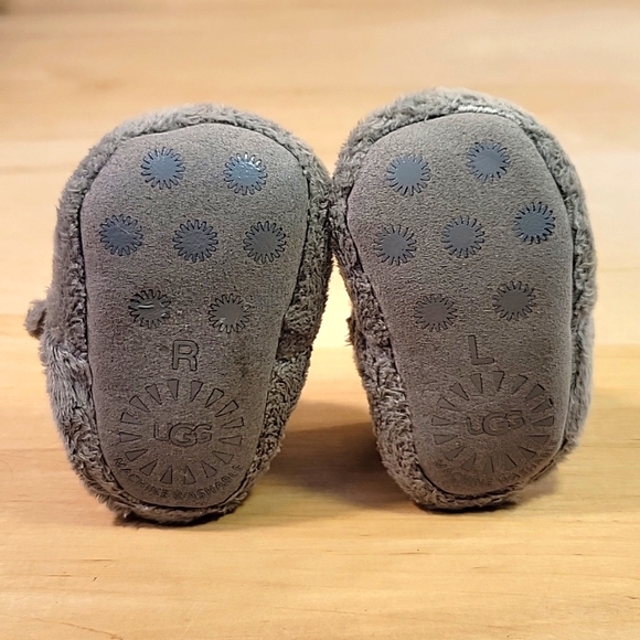 UGG Bixbee Infant Terry Clothe Booties - Picture 7 of 8